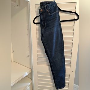 Banana Republic Mid-Rise Skinny 27